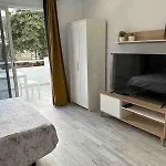 Island Village Heights 497b Адехе